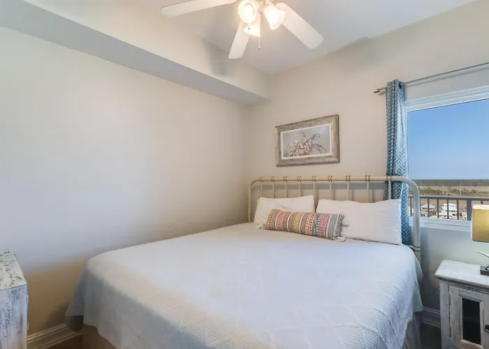 Lighthouse Apartment Gulf Shores